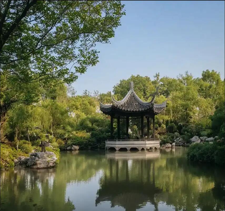 重庆青曼餐饮有限公司